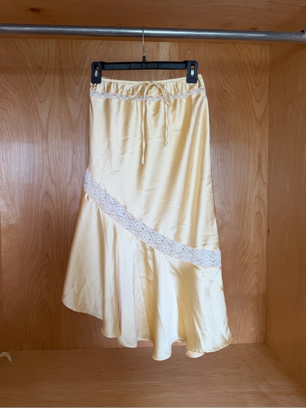 Asymmetrical Satin Lace-Trim Skirt in Pale Yellow